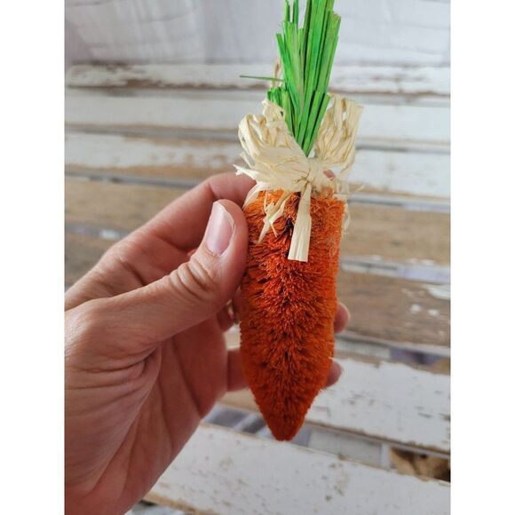 Pier 1 sisal carrot Easter ornaments hanging home decor mini new - Picture 2 of 4